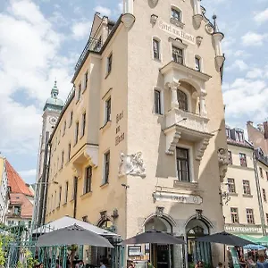 Am Markt 3* Münih