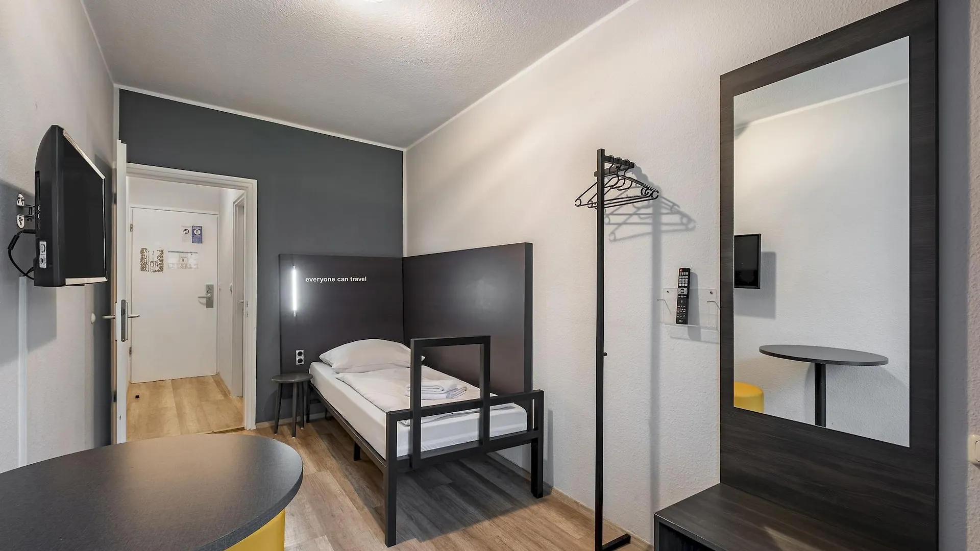 **  A&O Muenchen Hauptbahnhof Otel Almanya