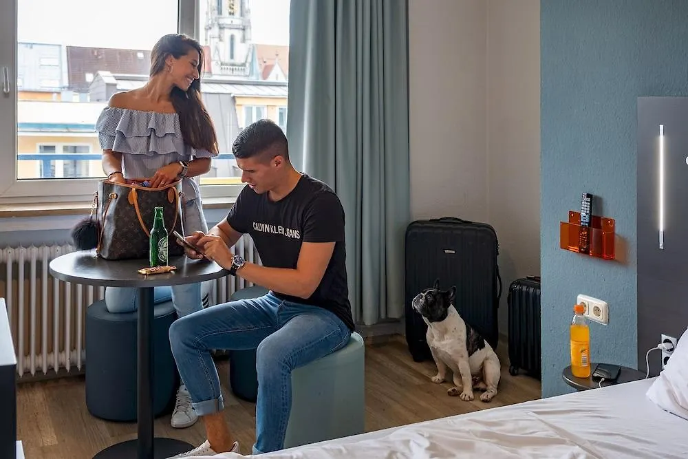 **  A&O Muenchen Hauptbahnhof Hotel Germany